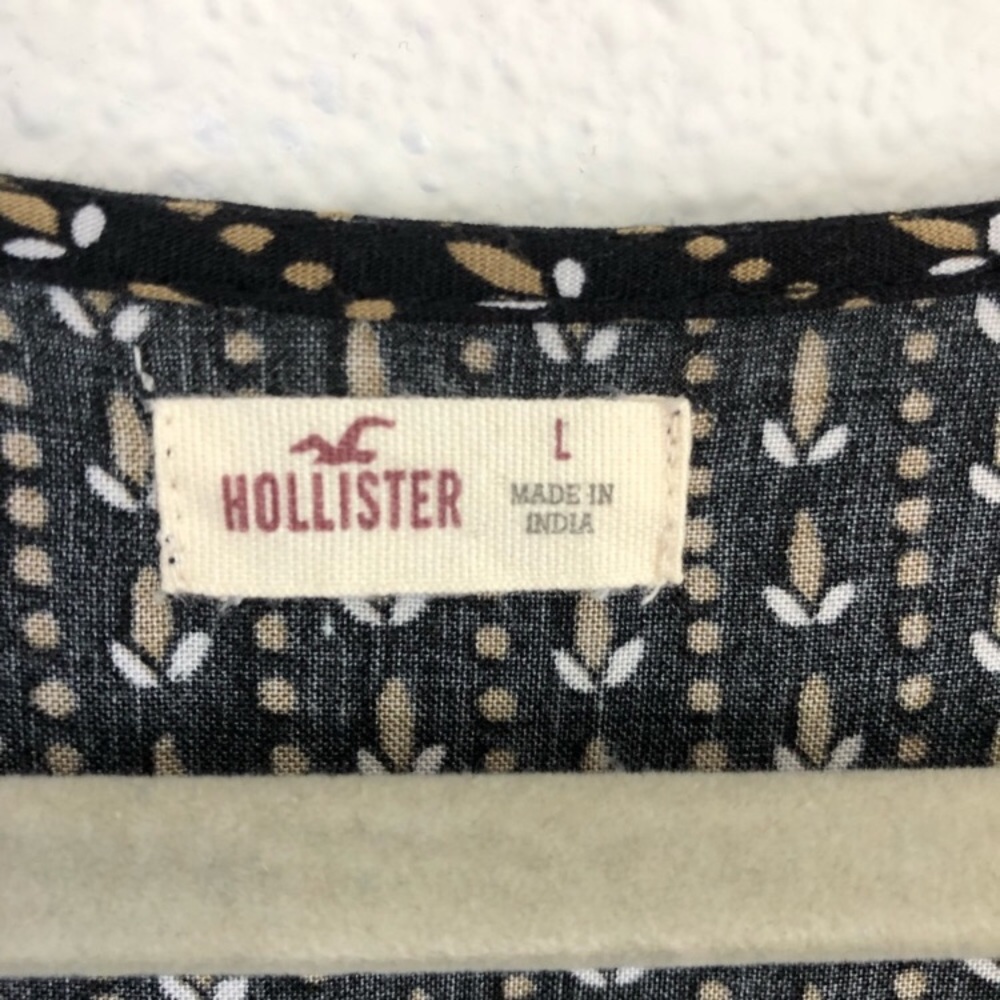 Hollister Black & Red Long Sleeve Romper - Picture 3 of 3